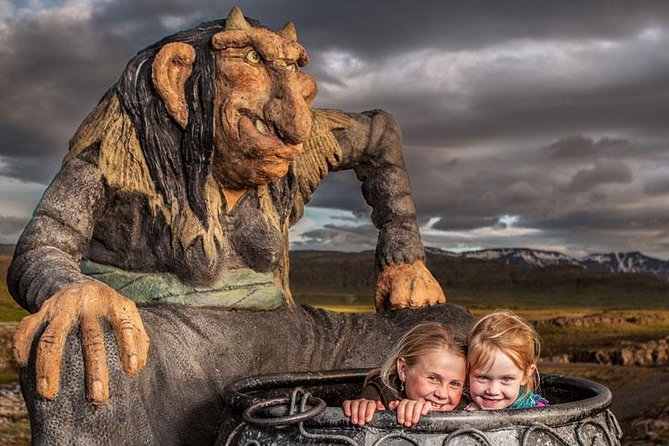 Reykjavik Folklore Walking Tour: Meet the Elves, Trolls & Ghosts of Iceland - Hólavallagarður and the Deacon of Dark River