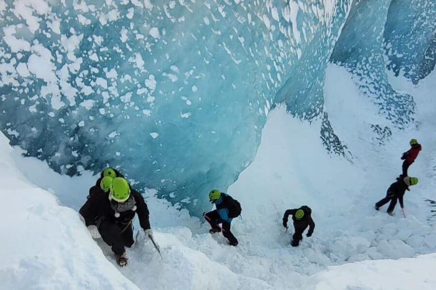 Reykjavik: Glacier Hike, Waterfalls and Black Sand Beach - Is $186 a fair price?