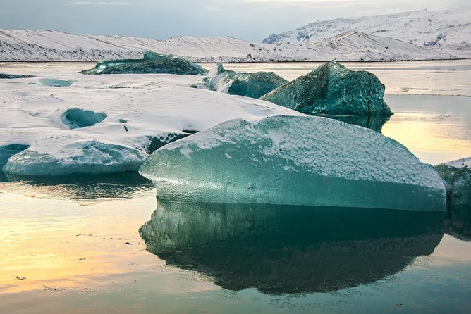 Reykjavik: Glacier Lagoon Boat Ride & South Coast Full Day Tour - The long drive from Reykjavik
