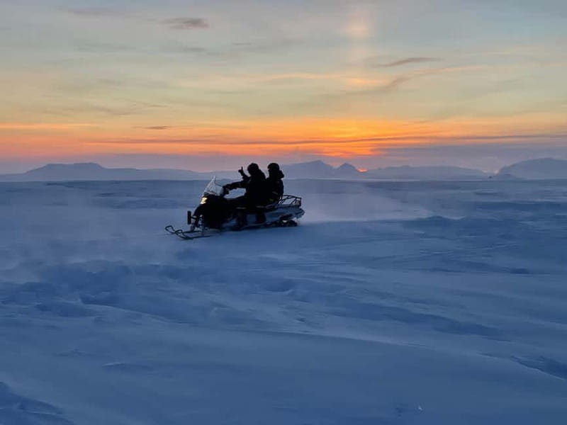 Reykjavík: Glacier Snowmobile and Hot Springs with Pickup - What the one-hour glacier ride feels like