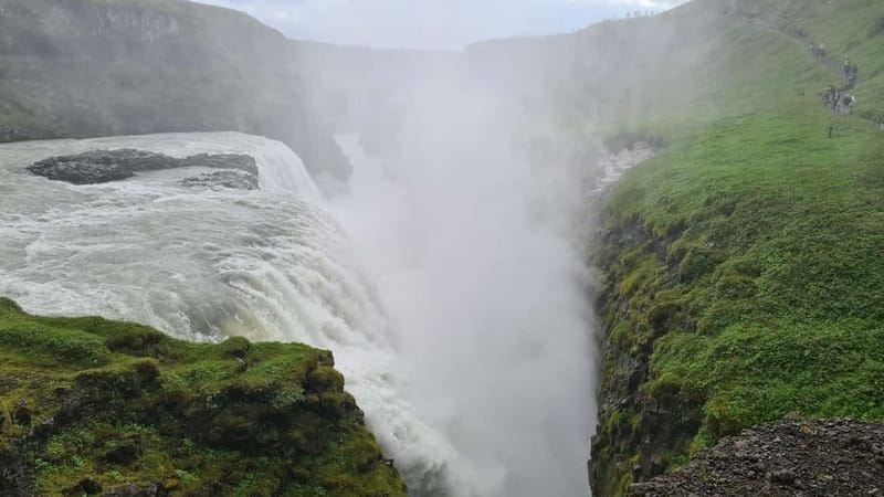 Reykjavík: Golden Circle, 2 Geysers & Geothermal Bakery Tour - Key points to know before booking