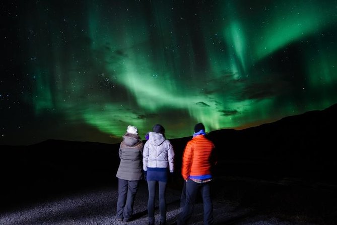 Reykjavik: Golden Circle and Northern Lights Small-Group Tour - Þingvellir, where Iceland’s ground pulls apart
