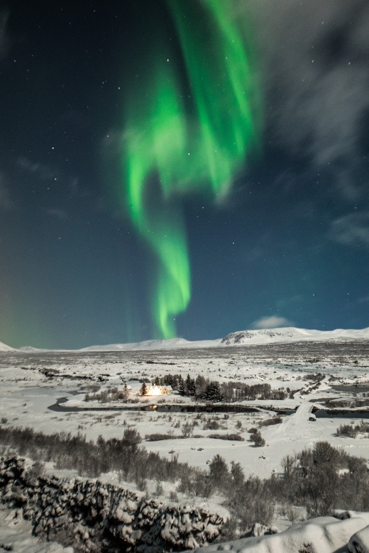 Reykjavík: Golden Circle, Blue Lagoon, and Aurora Tour - Geysir: a steaming stop with time for lunch