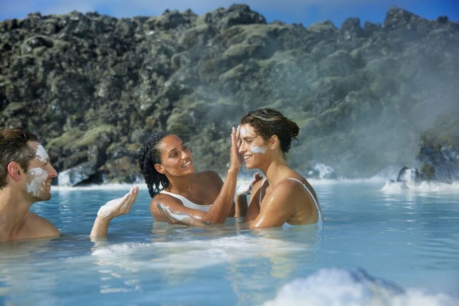 Reykjavik: Golden Circle, Kerid Crater, & Blue Lagoon Tour - The minibus, guides, and daily rhythm