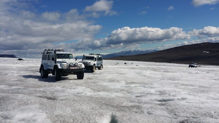 Reykjavik: Golden Circle & Langjökull Glacier on a Jeep - Why this Golden Circle tour costs more