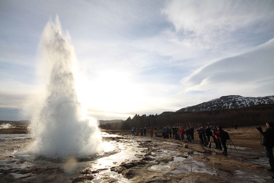 Reykjavik: Golden Circle & Northern Lights 4x4 Tour - The Northern Lights search after sunset