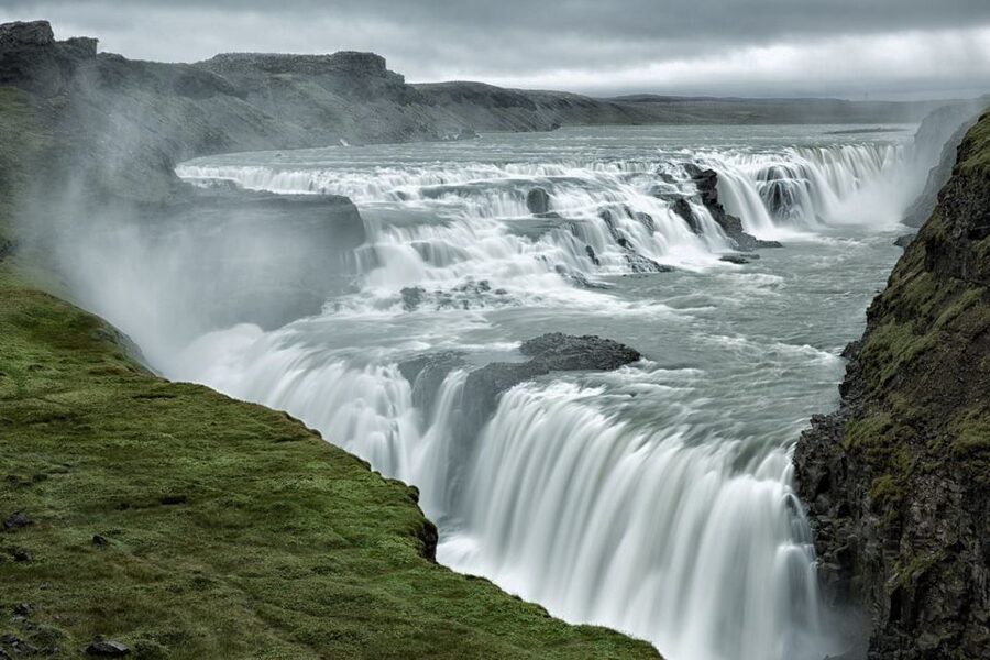 Reykjavik: Golden Circle & Northern Lights 4x4 Tour - The guide makes the difference