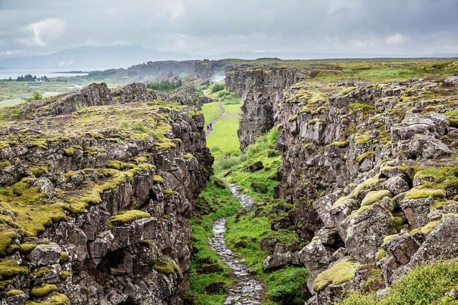 Reykjavík: Golden Circle, Secret Lagoon, & Friðheimar Tour - Geysir and Strokkur: the stop with a built-in countdown