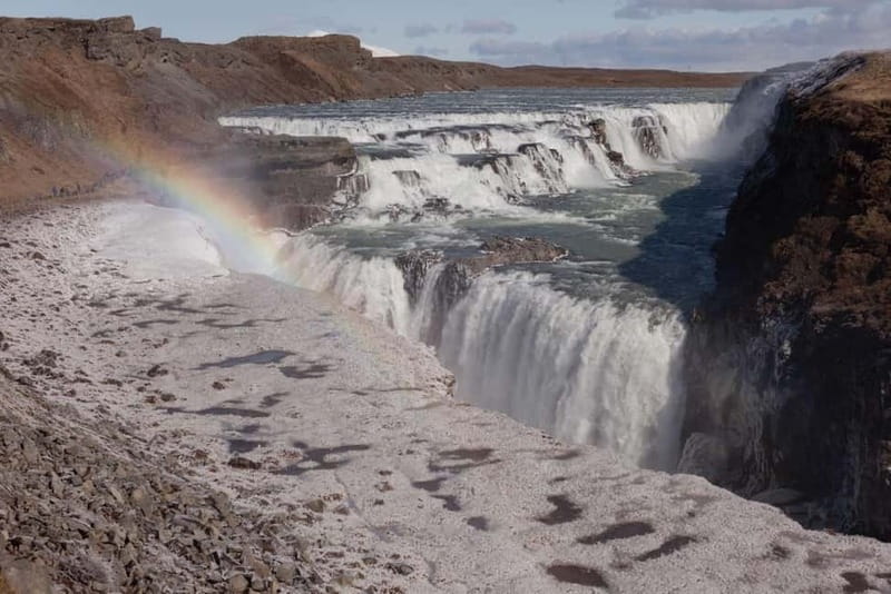 Reykjavik: Golden Circle Super Jeep and Snowmobile Tour - What the guides add to a long day