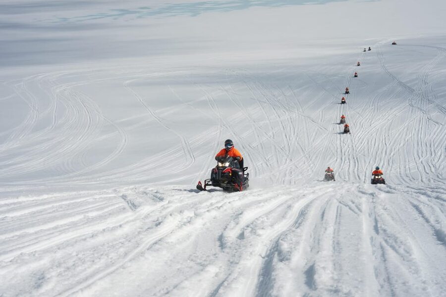 Reykjavik: Golden Circle Super Jeep Tour with Snowmobiling - Why this tour works as a full-day Iceland sampler