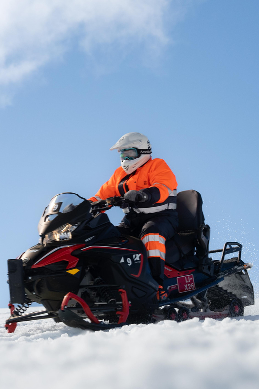 Reykjavik: Golden Circle Super Jeep Tour with Snowmobiling - Langjökull Glacier: the main event