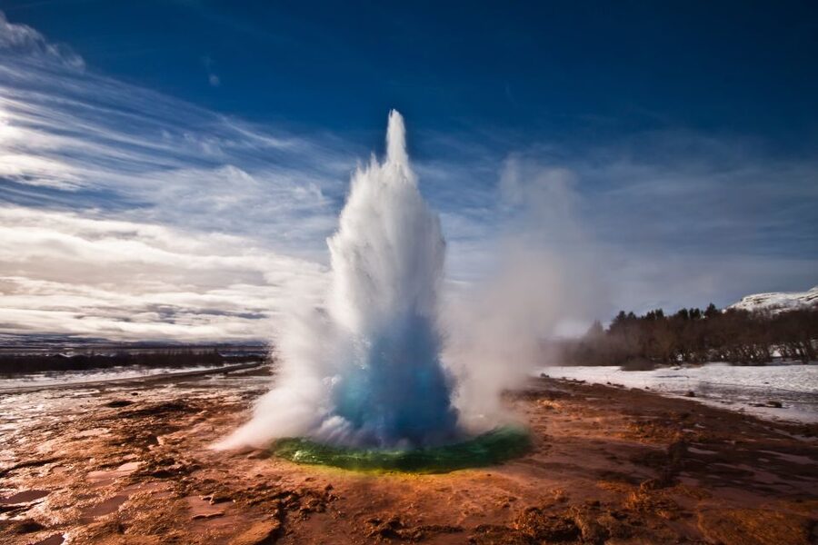 Reykjavík: Golden Circle Tour & Perlan Museum Tour - Geysir and Strokkur reward patience