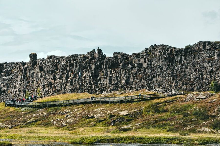 Reykjavík: Golden Circle Tour & Perlan Museum Tour - Þingvellir connects the ground beneath you to Icelandic history