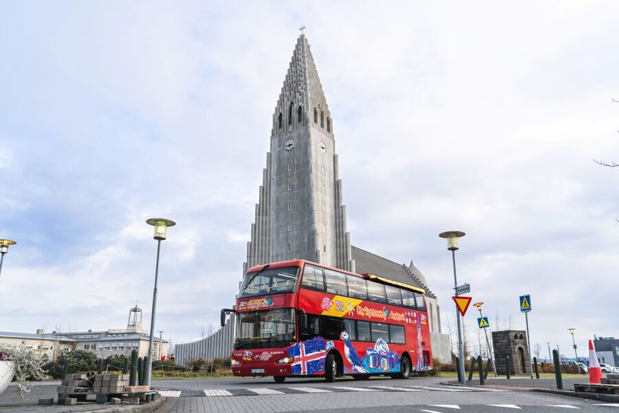 Reykjavík: Hop-On Hop-Off Bus and Perlan Museum Entry Ticket - Starting at Harpa and getting your bearings