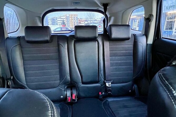 Reykjavik Iceland : Private transfer From / To KEF airport - Why a private KEF transfer can be worth the cost