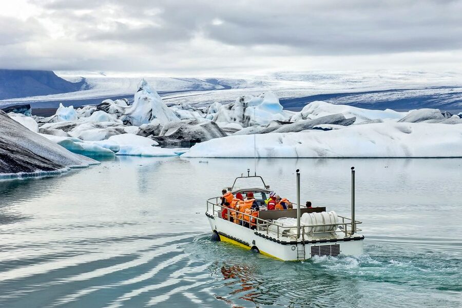 Reykjavik: Jokulsarlon Glacier Lagoon Full-Day Guided Trip - Jökulsárlón Glacier Lagoon and the floating ice