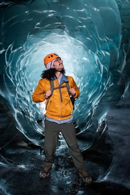Reykjavik: Katla Ice Cave & South Coast Waterfalls Tour - Skógafoss gives you Iceland’s classic waterfall moment