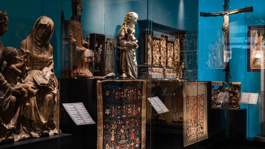 Reykjavík: National Museum of Iceland Entry Ticket - Photographs Bring the Modern Story Closer
