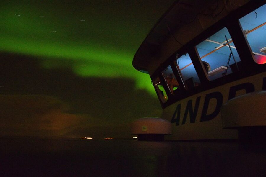 Reykjavik: Northern Lights Guided Boat Tour - When this tour suits you best