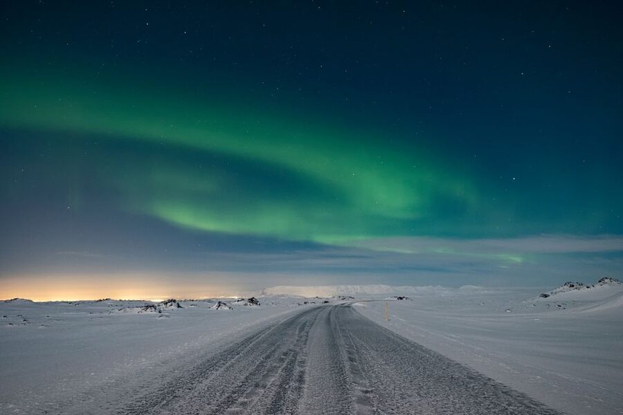 Reykjavík: Northern Lights Minibus Tour with Photos - What the Northern Lights may look like