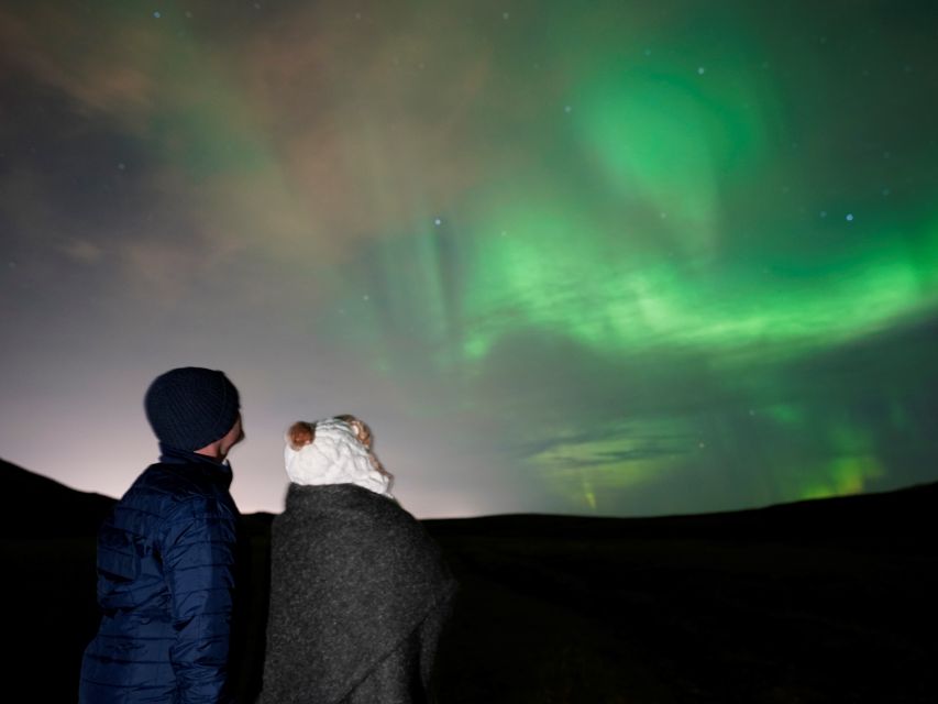 Reykjavik: Northern Lights Tour w/Pro Photos - Small Group - The secret stop and the search for clear sky