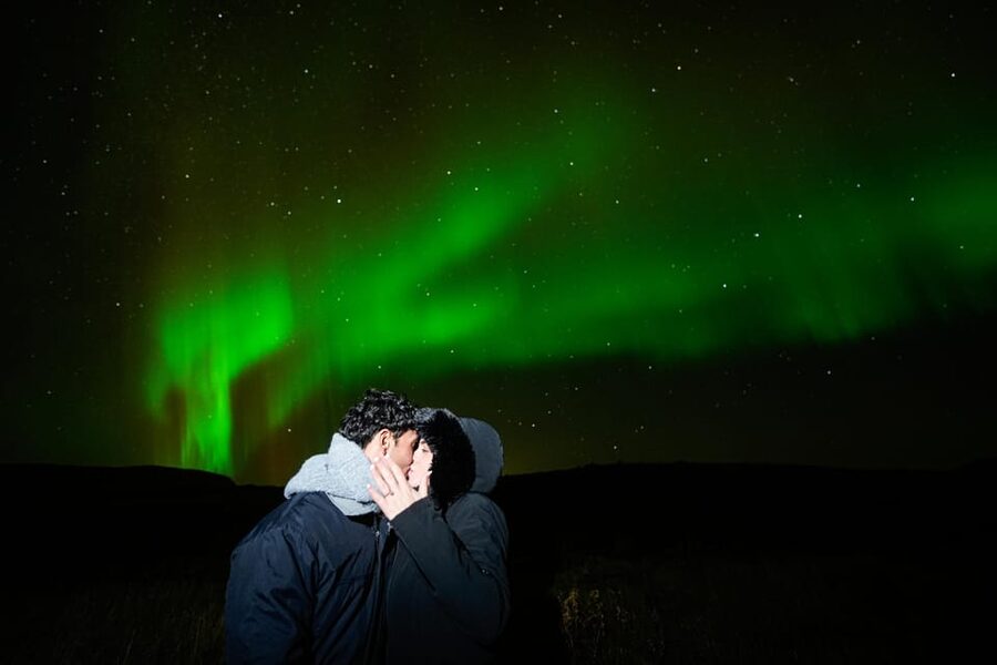 Reykjavik: Northern Lights Tour with Private Photographer - The photography package and what you receive
