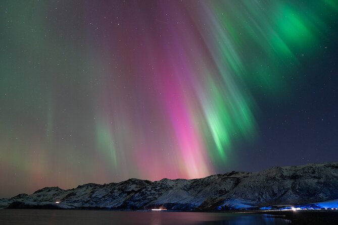 Reykjavik Northern Lights Tour with Professional Photographer - At the viewing sites, patience becomes part of the tour