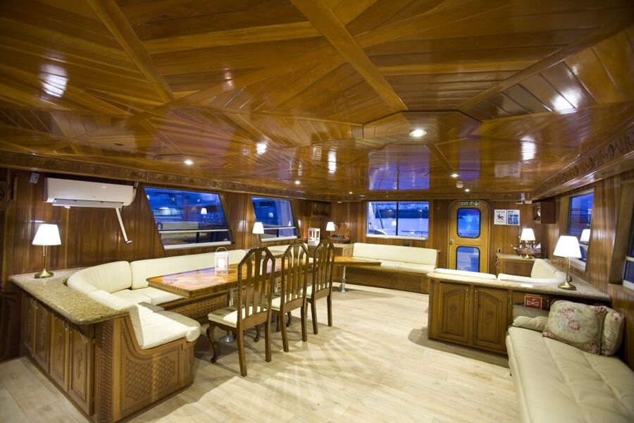 Reykjavik: Northern Lights Yacht Tour - How the northern lights viewing works