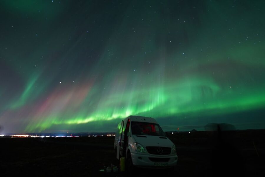Reykjavik: Premium Northern Lights Tour with Free Photos - Practical details before you reserve