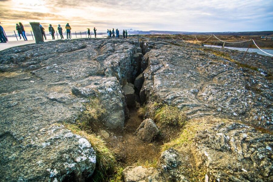 Reykjavik: Private Golden Circle and South Coast Tour - The scenic start along Nesjavallaleid