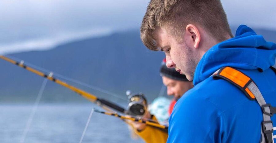 Reykjavik: Sea Fishing Boat Tour & BBQ with the Day's Catch - Getting started when you have never fished