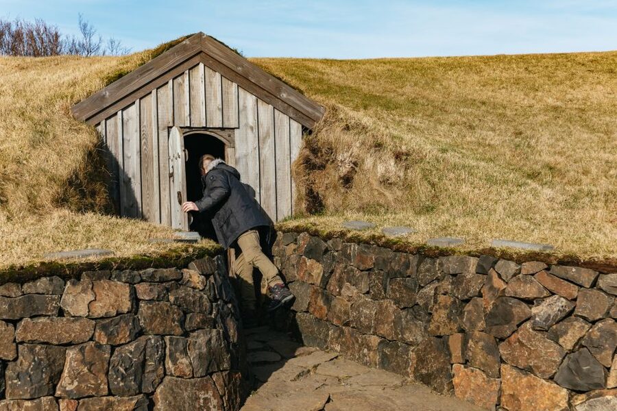 Reykjavik: Silver Circle Tour, Canyon Ride, & Thermal Baths - Hraunfossar and Barnafoss offer two very different views