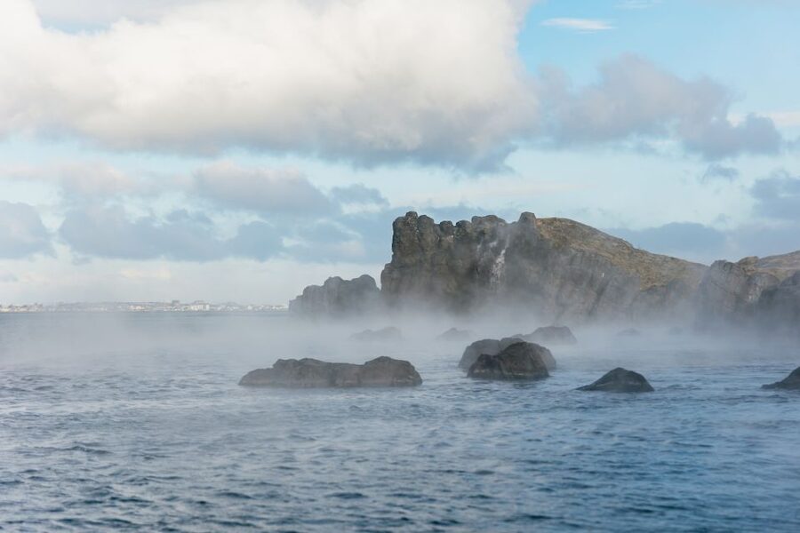 Reykjavik: Sky Lagoon Admission with Transfer - Should you book Sky Lagoon with transfer?