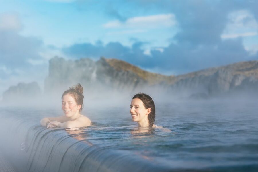 Reykjavik: Sky Lagoon Admission with Transfer - Swim-up drinks and the cost of relaxing
