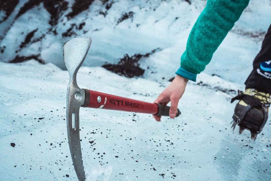 Reykjavík: Sólheimajökull Glacier Hike & Ice Climbing Intro - Practical packing advice for the glacier