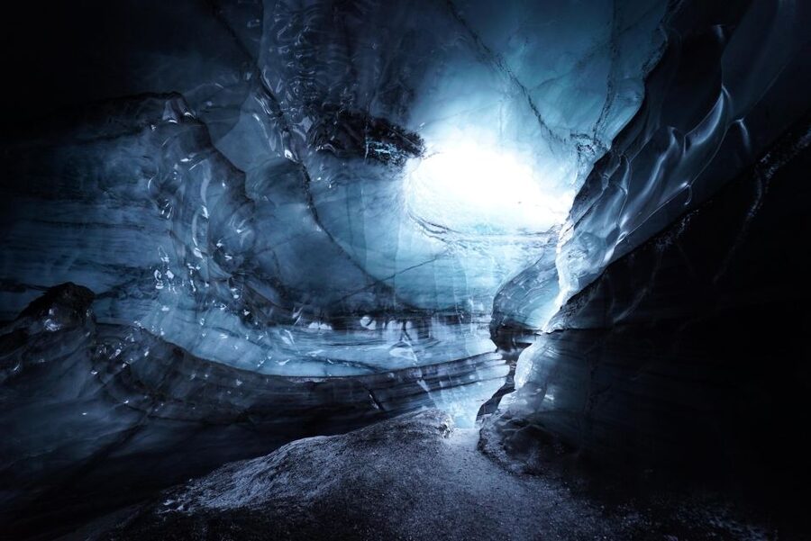 Reykjavik: South Coast and Katla Ice Cave Small Group Tour - Why the guides matter