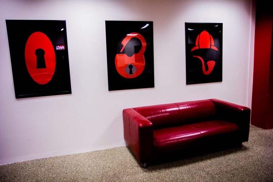 Reykjavik: The Scientist Escape Room Game - The Silent Alarm Changes the Mood