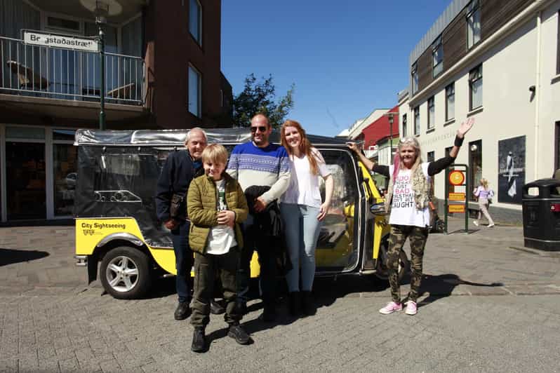 Reykjavík Tuk Tuk Tour - The first ride through central Reykjavík