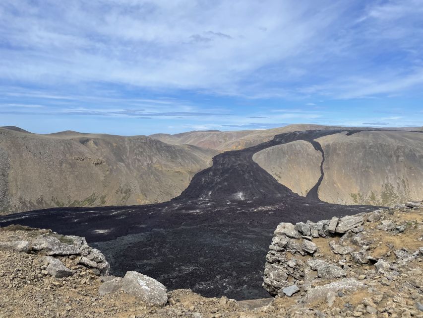 Reykjavík: Volcano Hike, Visit Grindavík and Blue Lagoon - Should you book it?