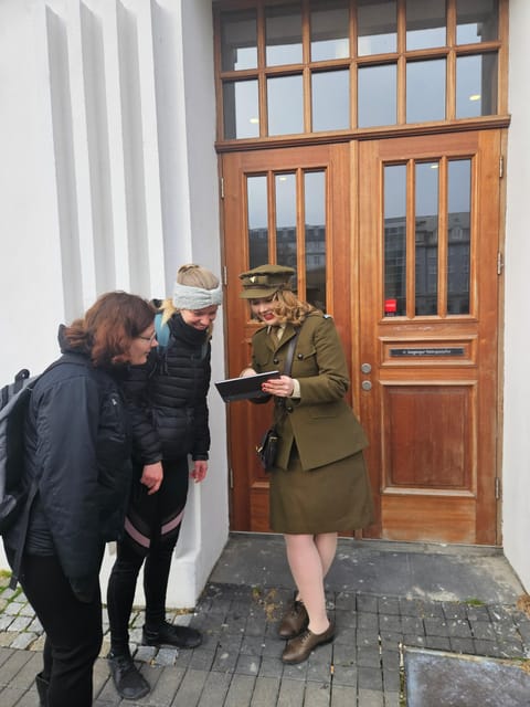 Reykjavik: World War II Walking tour around the city centre - Key points about Reykjavik’s wartime walk