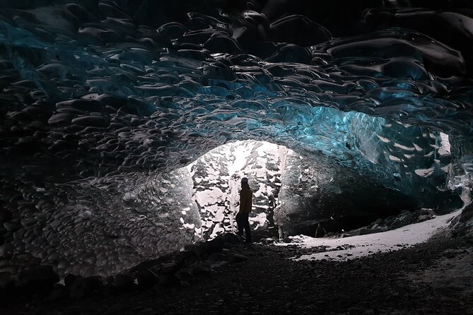 Sapphire Ice Cave Tour from Jökulsárlón - Extra Small Group - Who should book this experience?