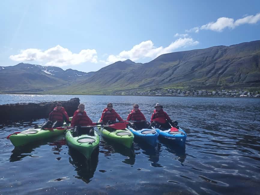 Siglufjörður / Siglufjordur: Guided kayak tour. - Clothing, comfort, and small details that matter