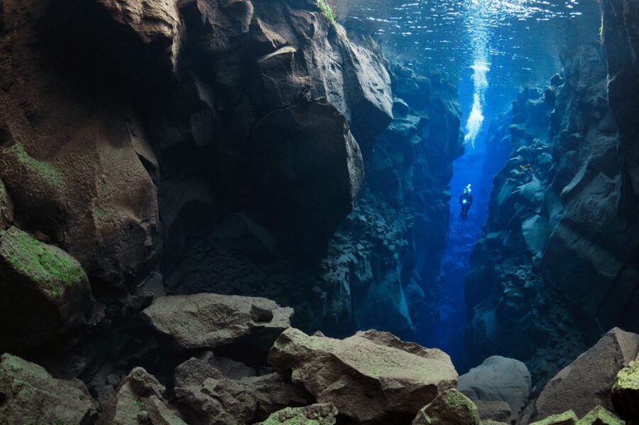 Silfra: Diving Between Tectonic Plates - Big Crack: the narrow opening