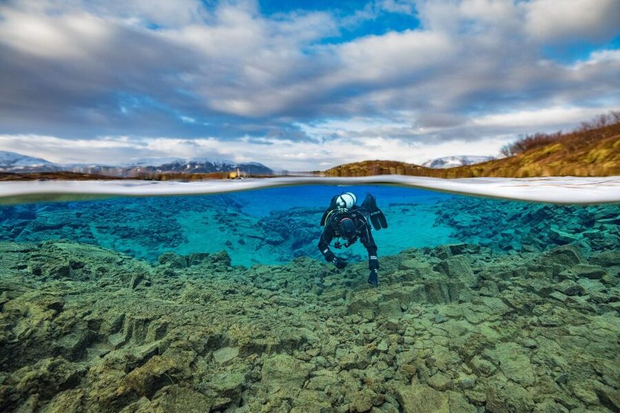 Silfra: Diving Between Tectonic Plates - Silfra Hall: clarity on a larger scale