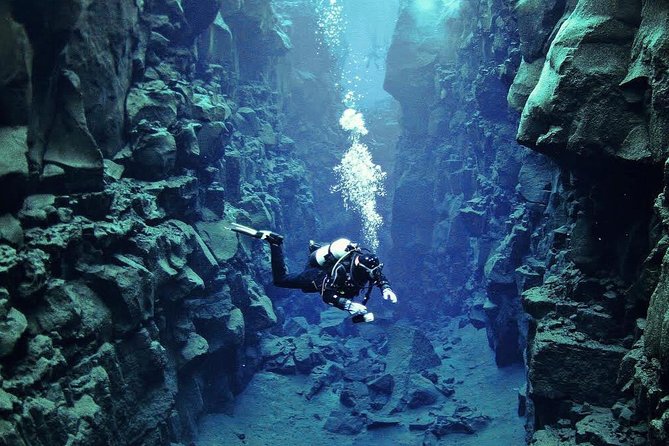 Silfra: Diving Between Tectonic Plates and Pick Up from Reykjavik - Walking five minutes to the water