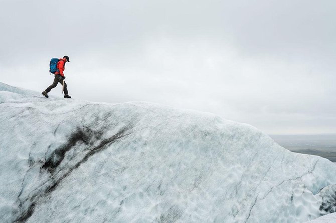 Skaftafell: 4h Small Group Glacier Hike with Guide and Transfer - What the small group changes