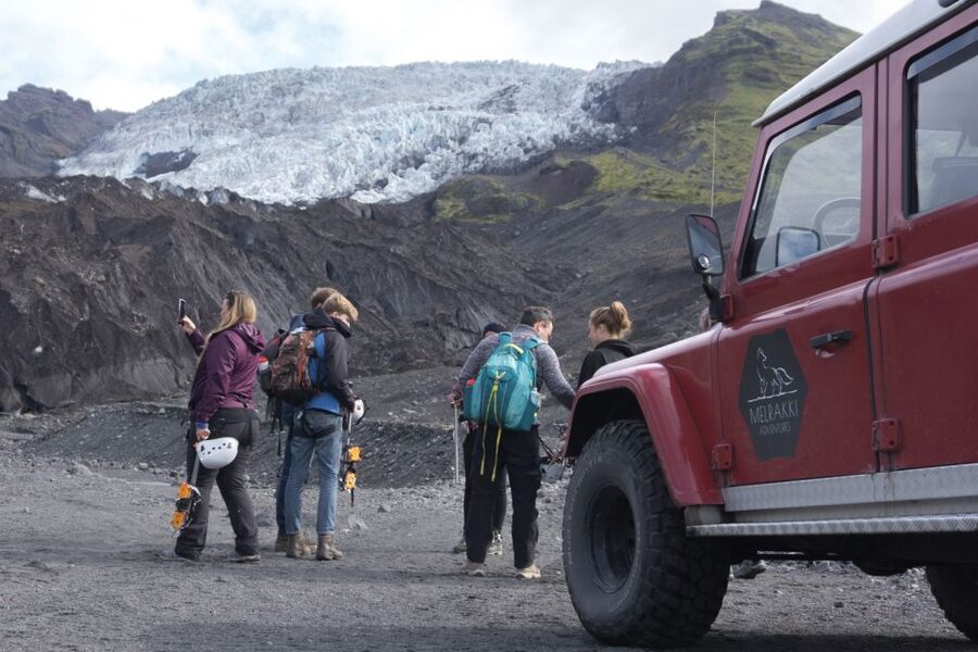 Skaftafell: Extra Small Group Glacier Adventure - Is the 199 dollar price fair?