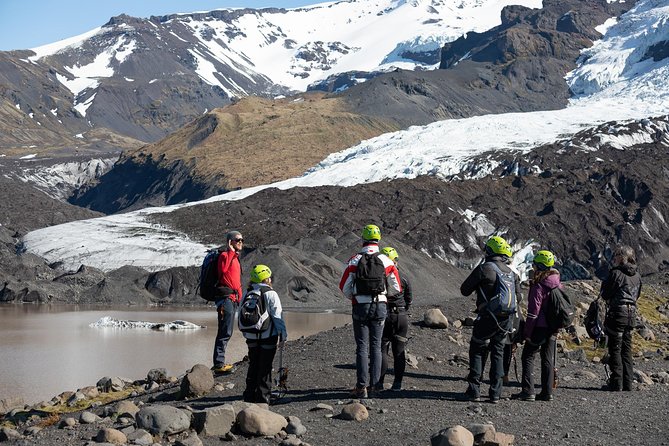 Skaftafell Glacier Hike 3-Hour Small Group Tour - Why the guide can make or break the day