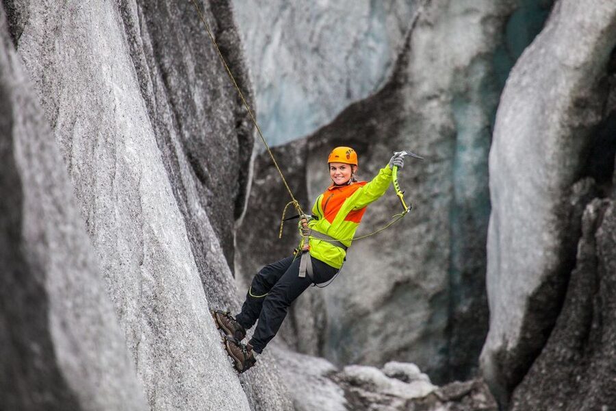 Skaftafell: Glacier Hike and Ice Climbing Guided Experience - Key points to know before climbing