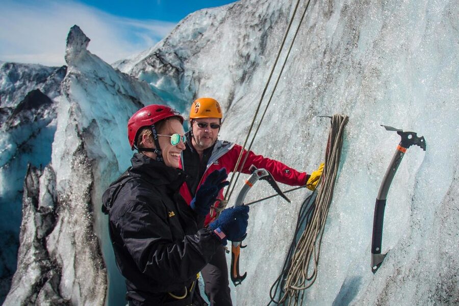 Skaftafell: Glacier Hike and Ice Climbing Guided Experience - Meeting your guide at Skaftafell
